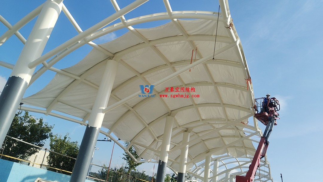 全面加速建設(shè)，創(chuàng)建優(yōu)質(zhì)精品工程